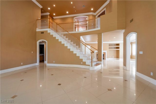 9923 Sierra Canyon Way, Las Vegas, NV 89147