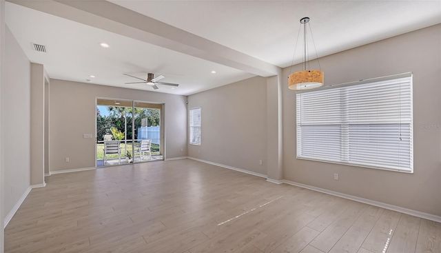 1635 WHITE BREEZE COVE, Bradenton, FL 34208