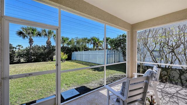 1635 WHITE BREEZE COVE, Bradenton, FL 34208
