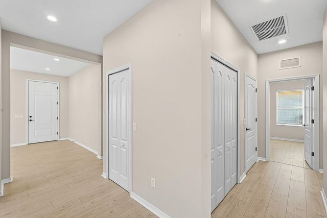 1635 WHITE BREEZE COVE, Bradenton, FL 34208