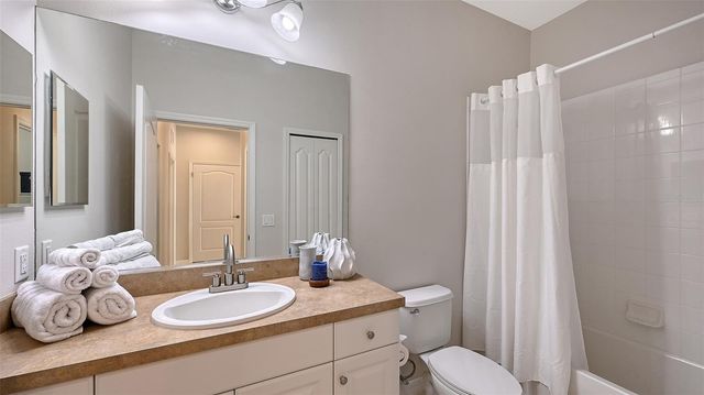 1635 WHITE BREEZE COVE, Bradenton, FL 34208