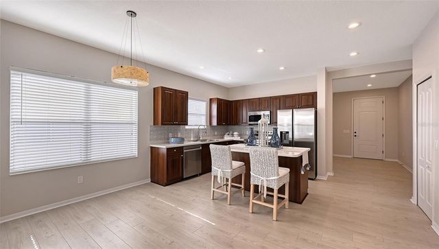 1635 WHITE BREEZE COVE, Bradenton, FL 34208