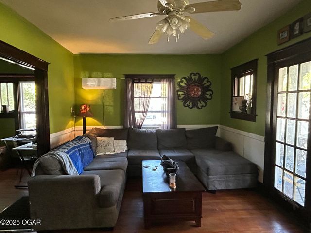 2522 N Florida Avenue, Joplin, MO 64801