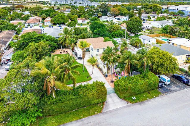 613 N 5th Street, Lantana, FL 33462