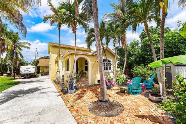613 N 5th Street, Lantana, FL 33462