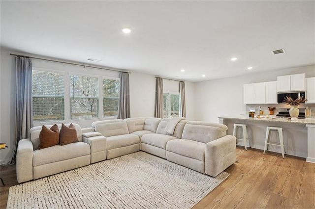 8647 Paradise Drive, Douglasville, GA 30134