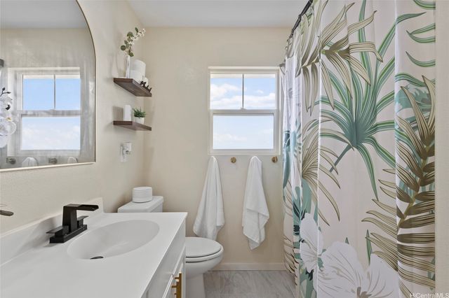 91-1031 Kaimalie Street 4E2, Ewa Beach, HI 96706