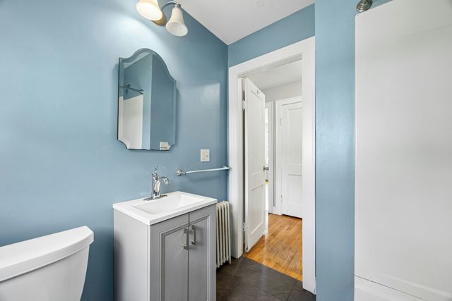38 Oakdale Road, Wilmington, MA 01887