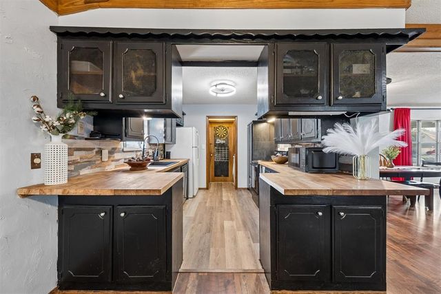 1320 SW 72nd Street, Oklahoma City, OK 73159