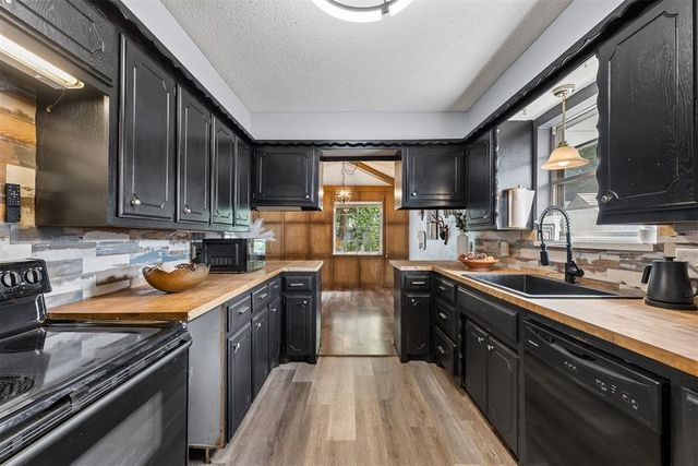 1320 SW 72nd Street, Oklahoma City, OK 73159