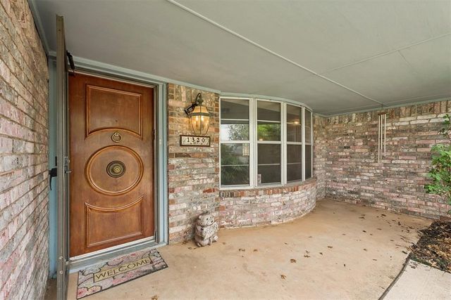 1320 SW 72nd Street, Oklahoma City, OK 73159