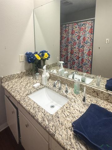 409 Sutherland Dr., Tyler, TX 75703