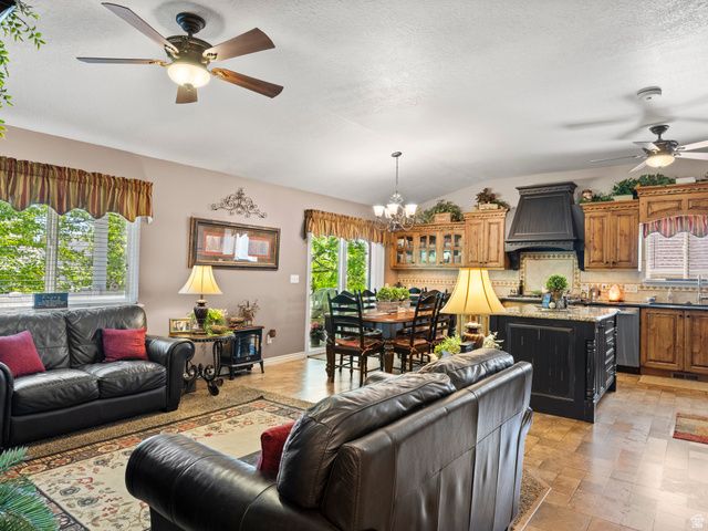 955 W 2390 S, Perry, UT 84302