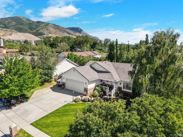 955 W 2390 S, Perry, UT 84302
