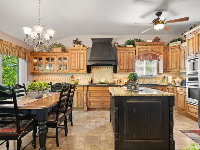 955 W 2390 S, Perry, UT 84302