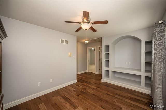 3016 Kingsridge Manor Drive, St Louis, MO 63129
