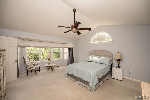 3016 Kingsridge Manor Drive, St Louis, MO 63129