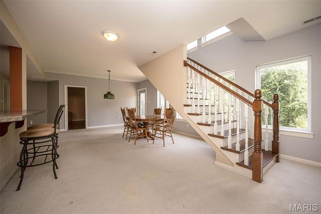3016 Kingsridge Manor Drive, St Louis, MO 63129