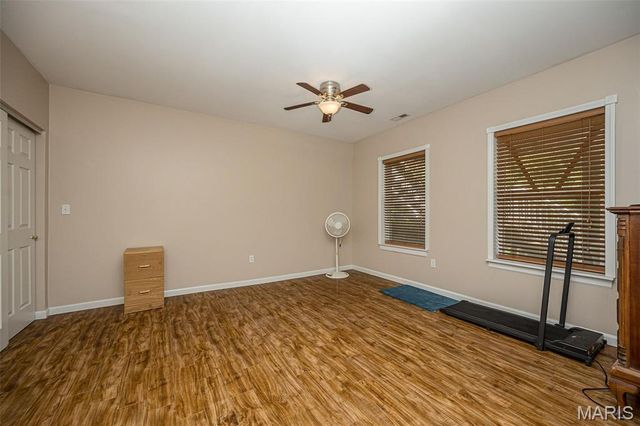 3016 Kingsridge Manor Drive, St Louis, MO 63129