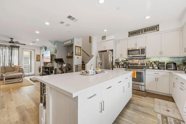 49 Sea Crest, Chula Vista, CA 91910