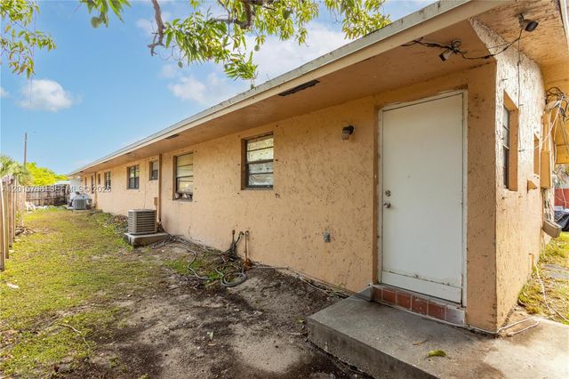 1916 - 1918 Grant Street, Hollywood, FL 33020