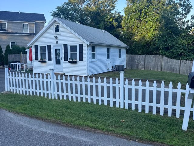 96 Nevada 96, Marshfield, MA 02050