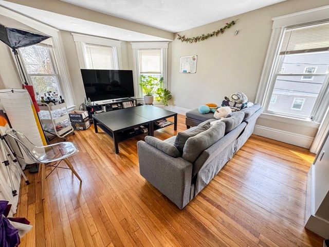 107 Columbia Street 2, Cambridge, MA 02139
