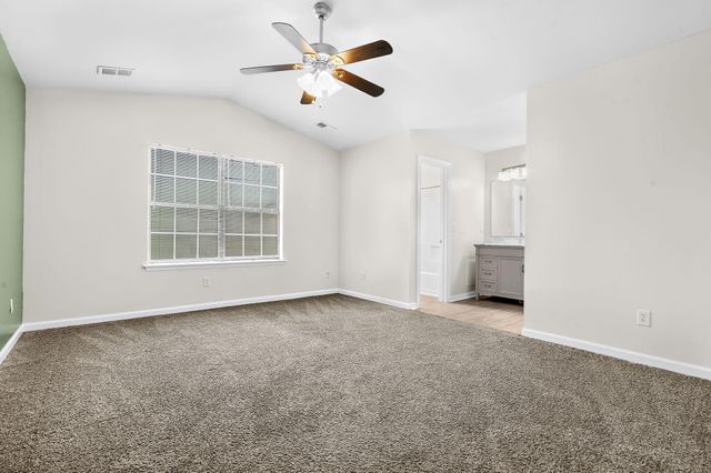 116 Lancelot Hall, Charleston, SC 29418