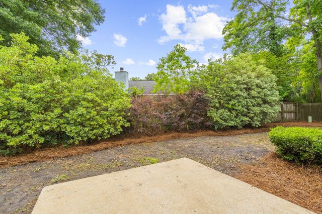 116 Lancelot Hall, Charleston, SC 29418