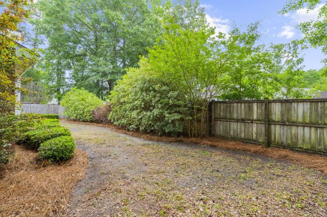 116 Lancelot Hall, Charleston, SC 29418
