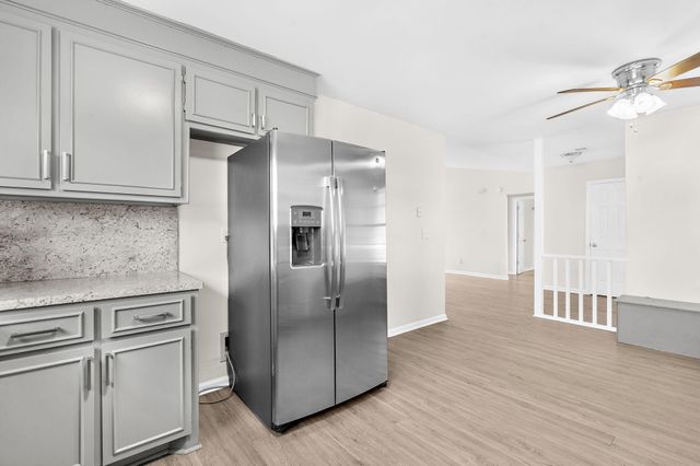116 Lancelot Hall, Charleston, SC 29418