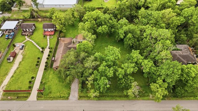 9314 Klondike St, Houston, TX 77075