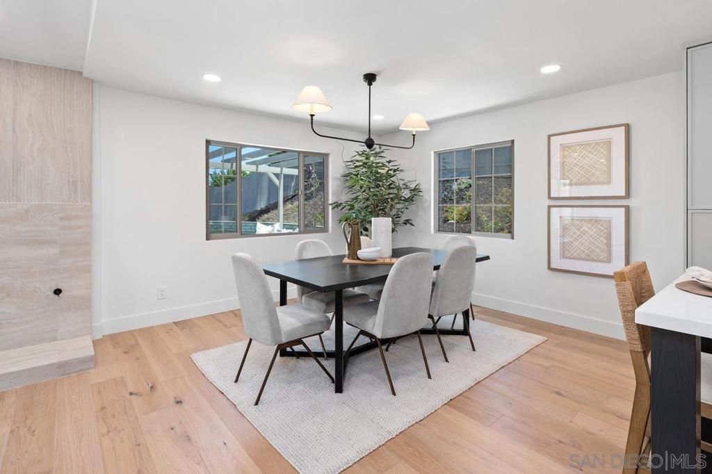 Image 12 of property listing at 3008 Garboso St., Carlsbad, CA 92009