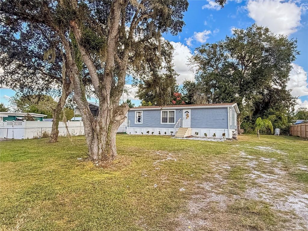 235 EVERGREEN TERRACE, Deland, FL 32724
