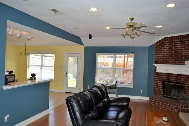 5004 Ivycrest Trail, Arlington, TX 76017