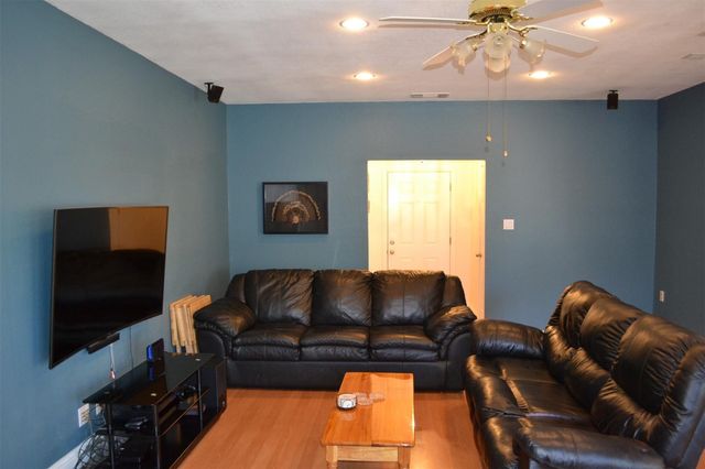 5004 Ivycrest Trail, Arlington, TX 76017