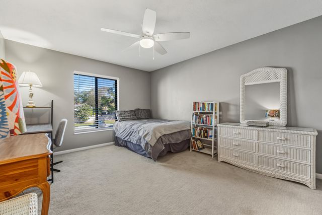 2114 SW Silver Pine Way 121-C2, Palm City, FL 34990