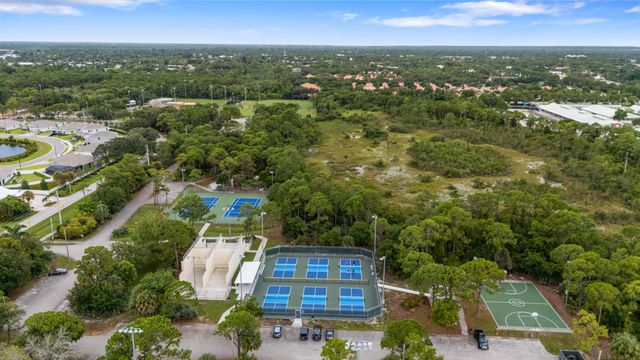 2114 SW Silver Pine Way 121-C2, Palm City, FL 34990