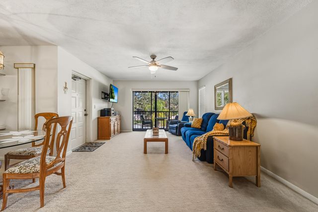 2114 SW Silver Pine Way 121-C2, Palm City, FL 34990