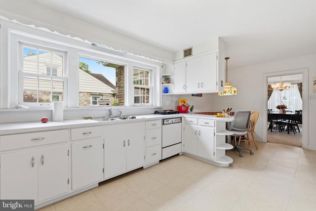 421 PARK AVE, Quakertown, PA 18951