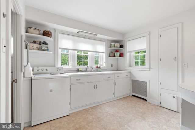 421 PARK AVE, Quakertown, PA 18951