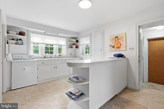 421 PARK AVE, Quakertown, PA 18951