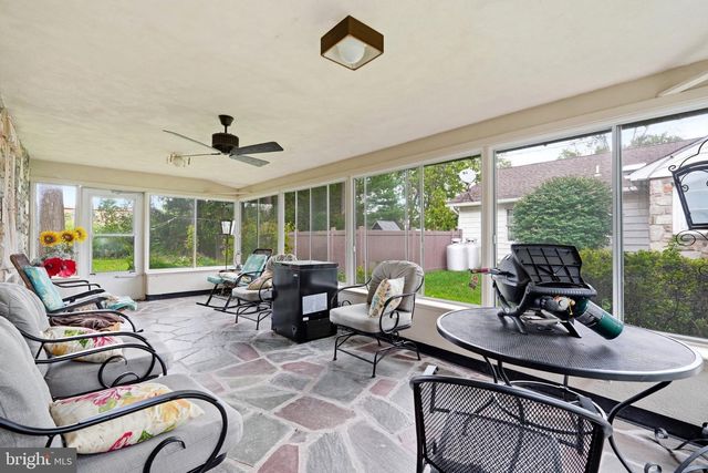 421 PARK AVE, Quakertown, PA 18951