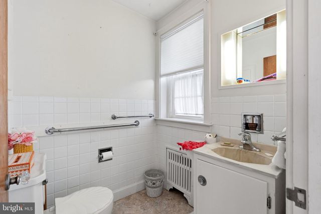 421 PARK AVE, Quakertown, PA 18951