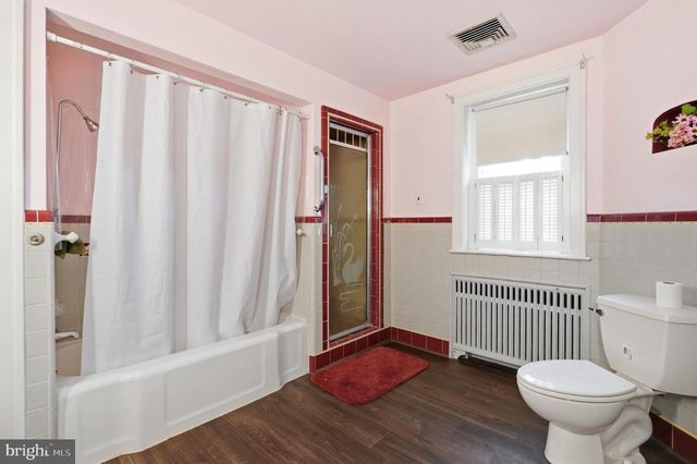 421 PARK AVE, Quakertown, PA 18951
