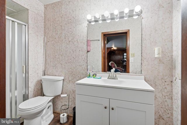 421 PARK AVE, Quakertown, PA 18951