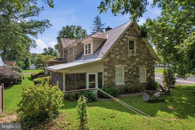 421 PARK AVE, Quakertown, PA 18951