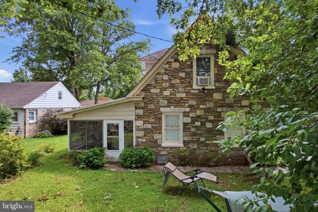 421 PARK AVE, Quakertown, PA 18951