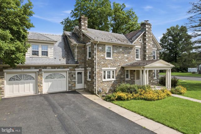 421 PARK AVE, Quakertown, PA 18951