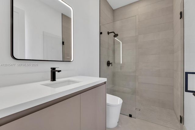 1220 S Alhambra Cir, Coral Gables, FL 33146